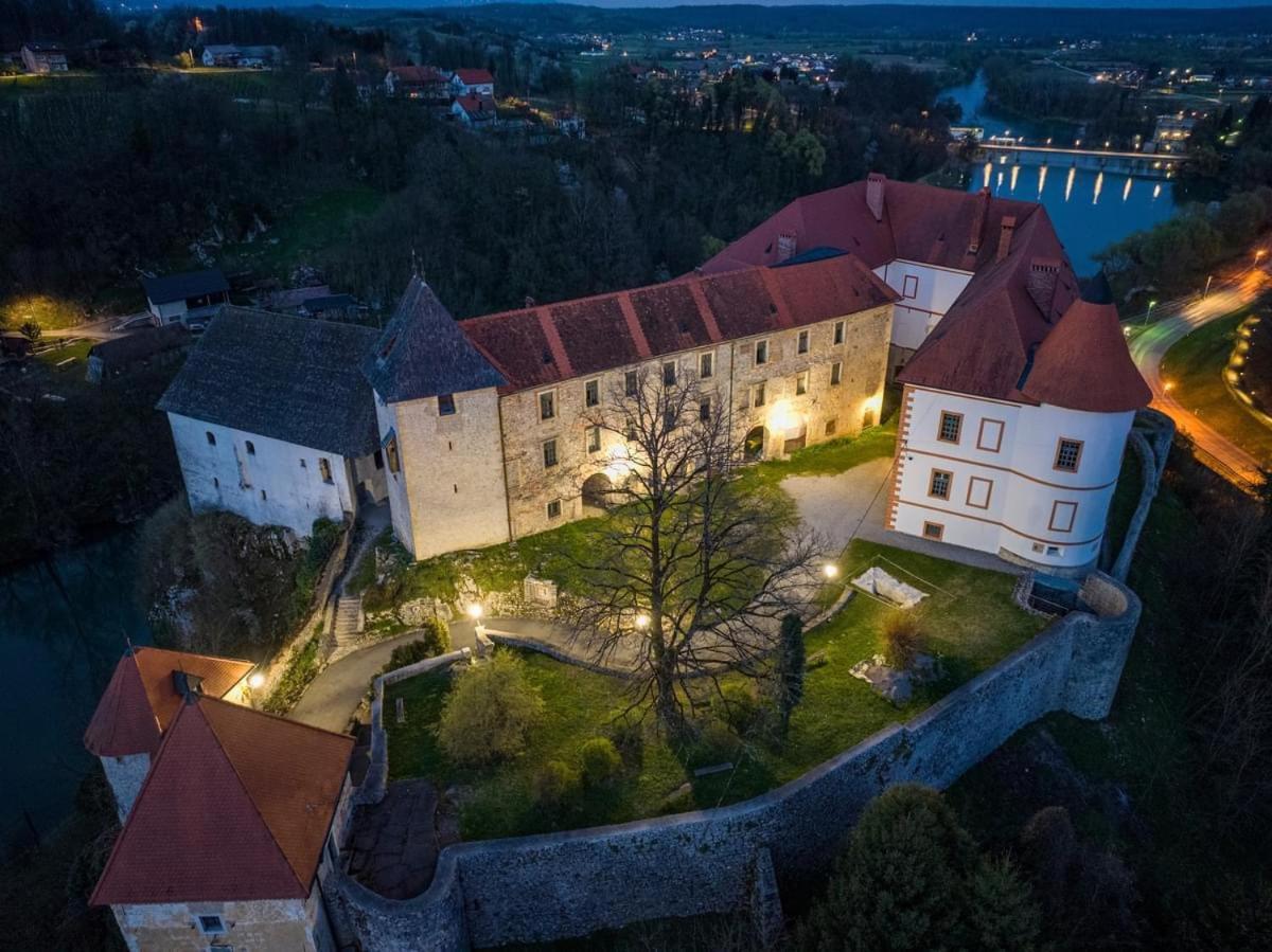 Apartment Ferenac Ozaly Kültér fotó